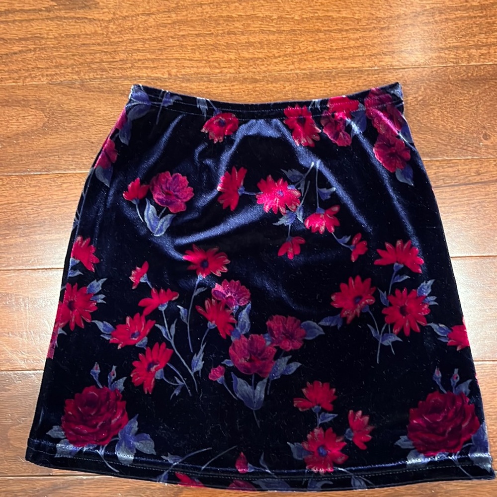 Heartstrings valves super cute skirt.